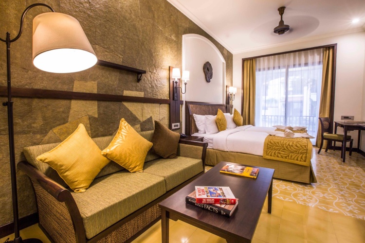 Suite with balcony