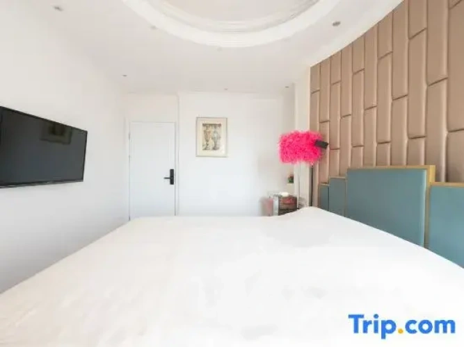 2 Bedrooms Suite