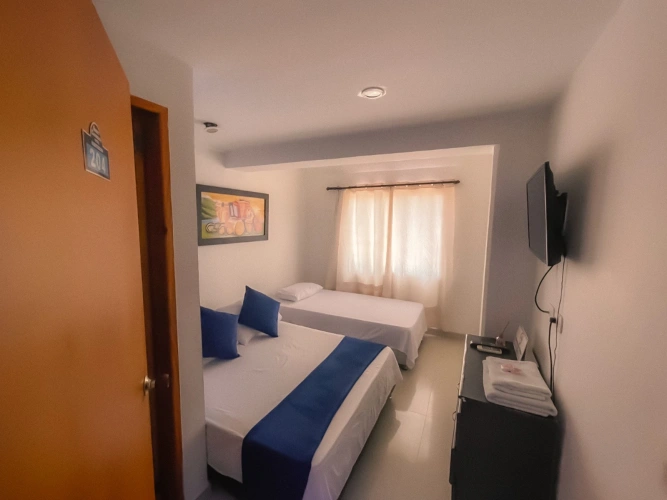 Standard Triple room