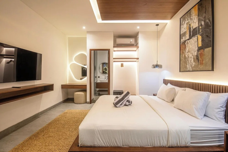 Exquisite 5BR Canggu Villa Steps From the Beach