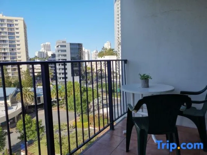 2 Bedrooms Executive Double Apartment with garden view