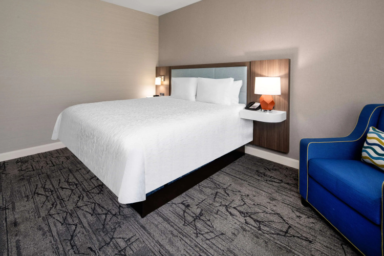 Hampton Inn & Suites Gilroy