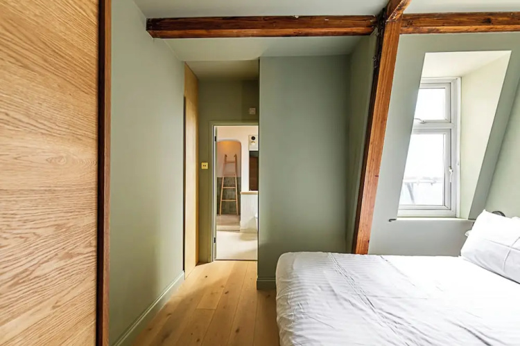 Trendy Southwark Apartment