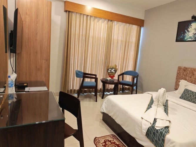 Standard Double room with city view