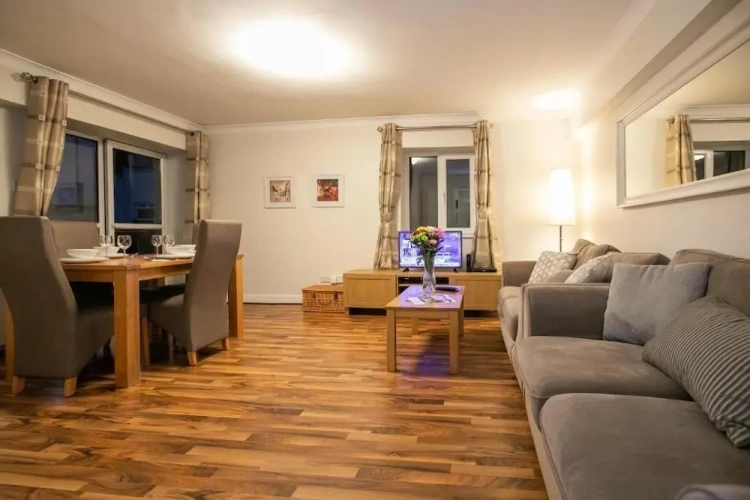 1 Bedroom Deluxe Apartment