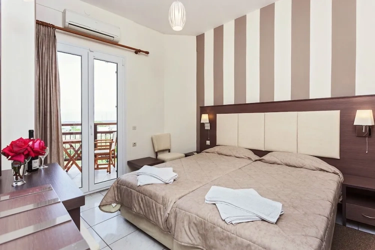 Standard Twin room with balcony and with city view