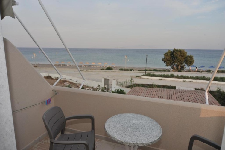 Deluxe Triple room with sea view