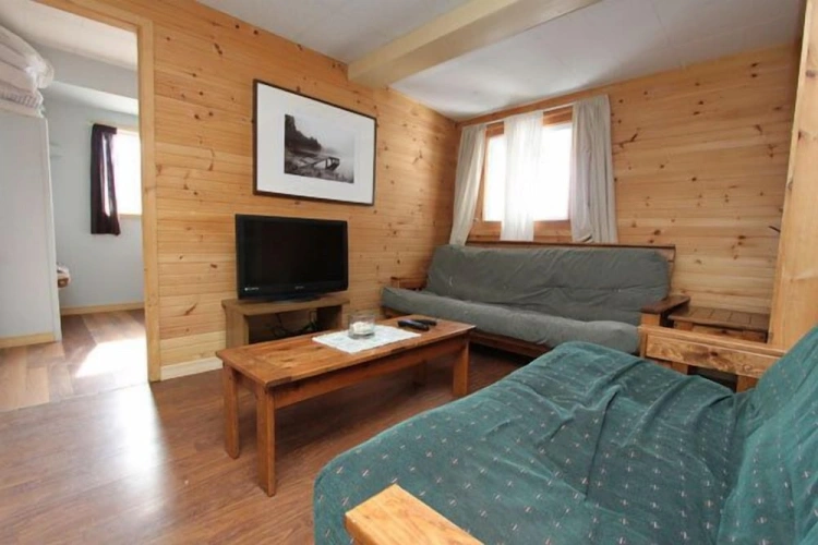 3 Bedrooms Cottage