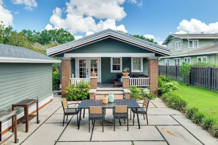 3 Bedrooms Cottage