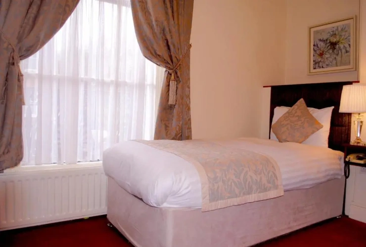 Compact Single room