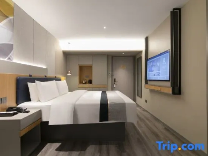 Standard Double room with view
