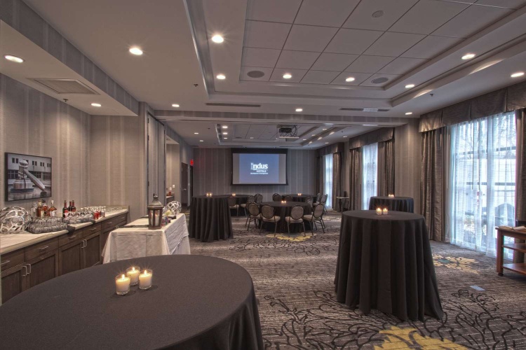 Hampton Inn & Suites Columbus/University Area photo 17