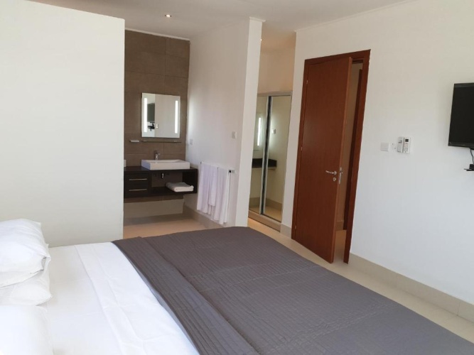 1 Bedroom Apartment with balcony and with view