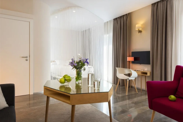 Avenida 15 Apartments