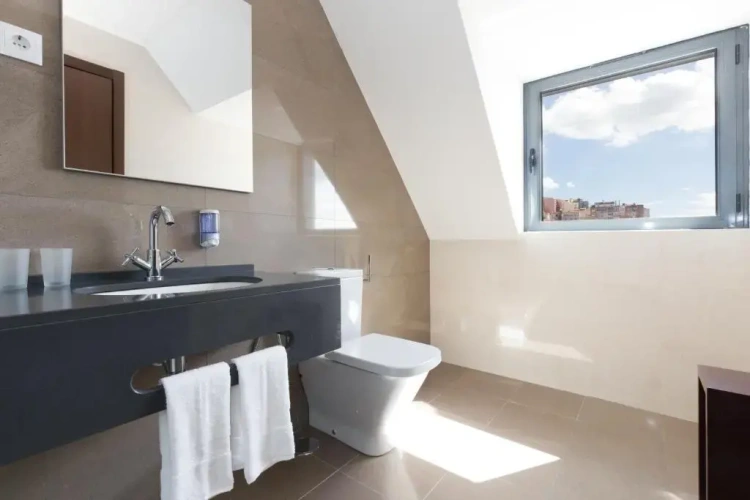 Triple room