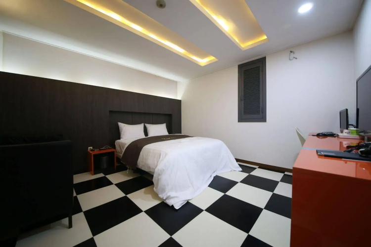 K Hotel