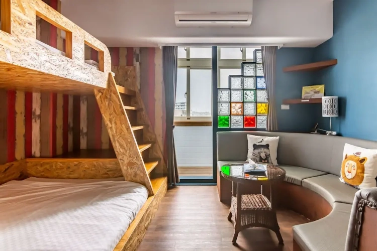 Standard Twin room with balcony