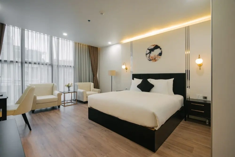 Superior Double room with city view