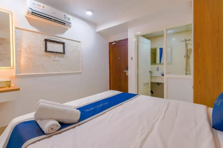 Economy room