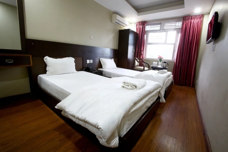Standard Twin room