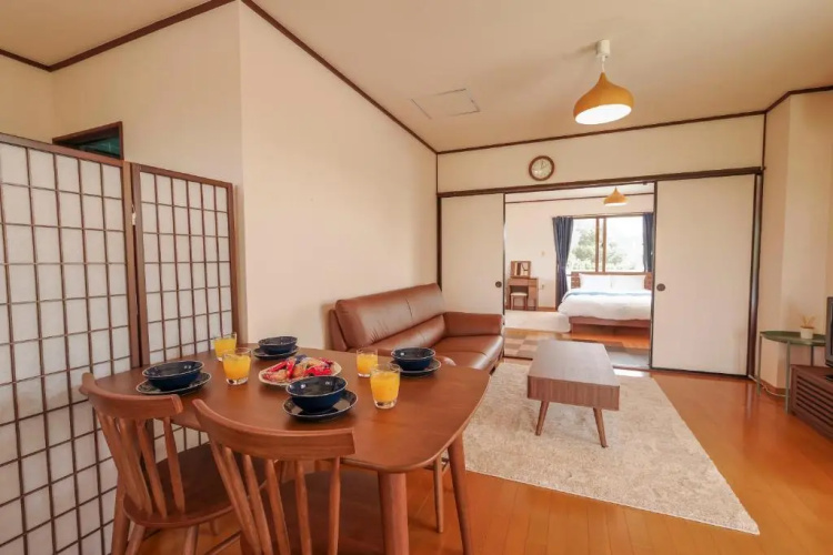 Maru House