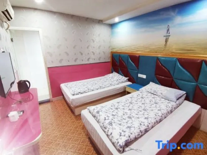 Business Triple Suite