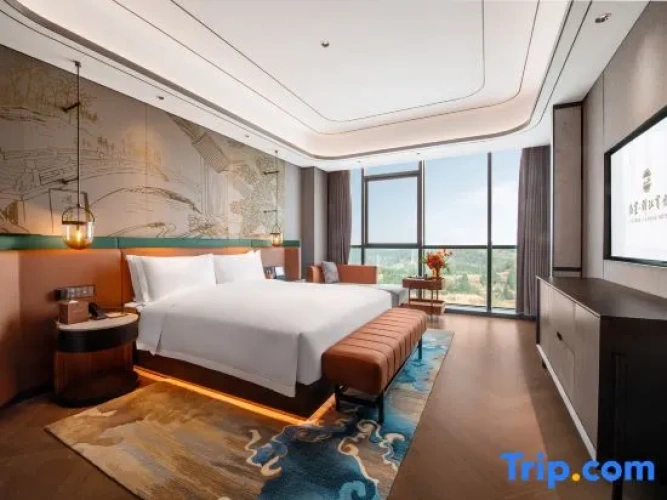 2 Bedrooms Deluxe Suite