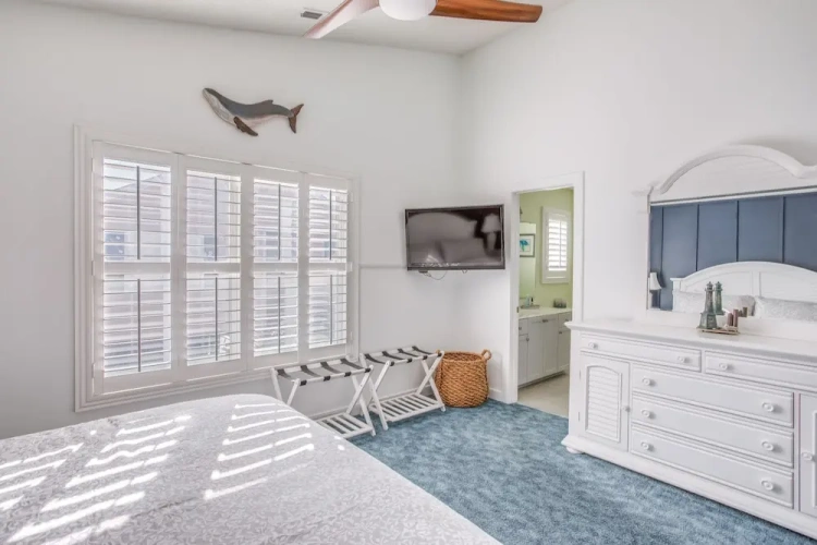 3 Bedrooms Cottage with balcony