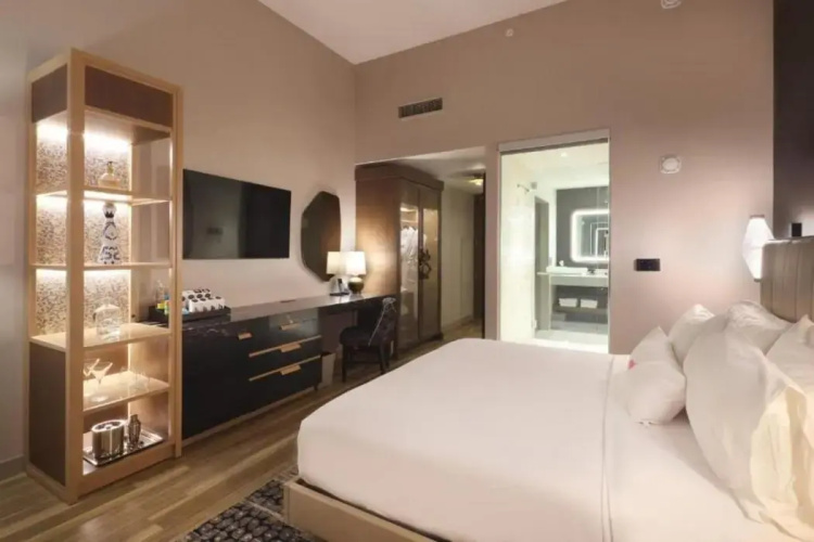 Caesars Republic Scottsdale, a Hilton Hotel