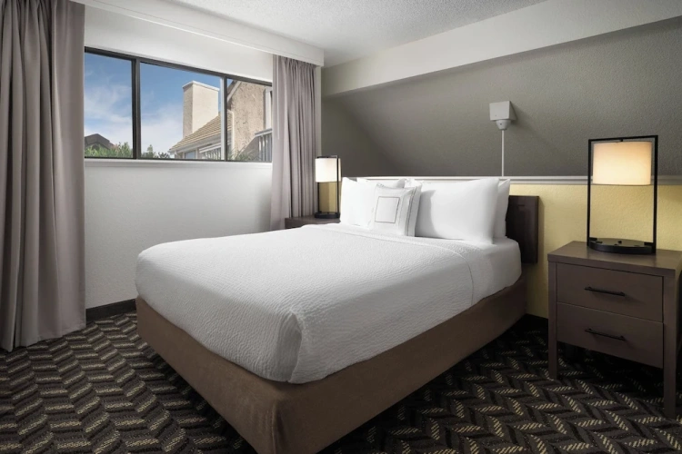 2 Bedrooms Suite