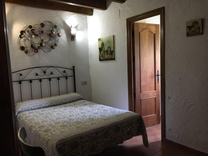3 Bedrooms Cottage