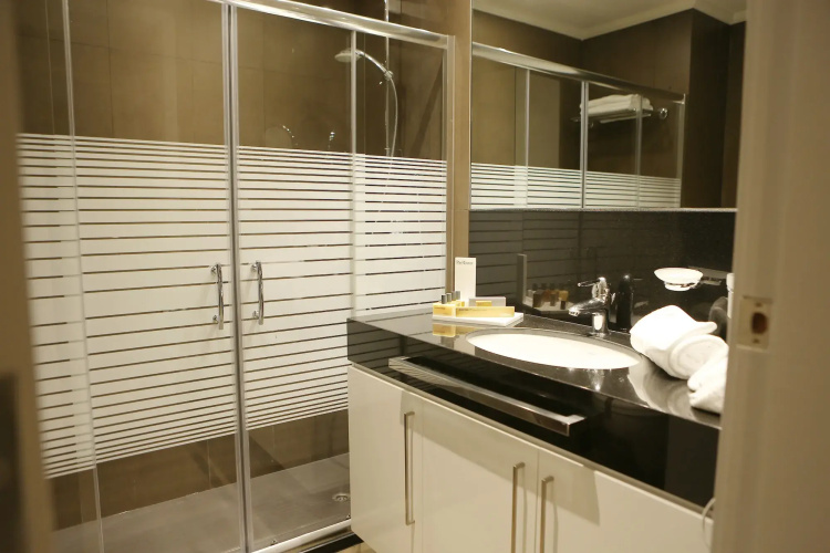 ParkTower Suites