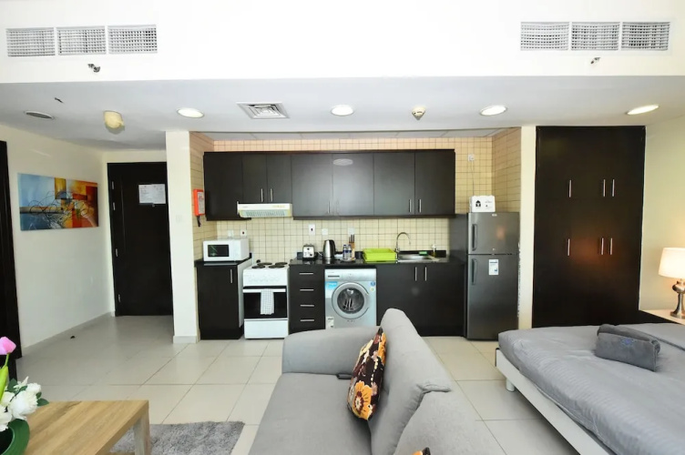 SeaView Studio Royal Oceanic Marina -JMI