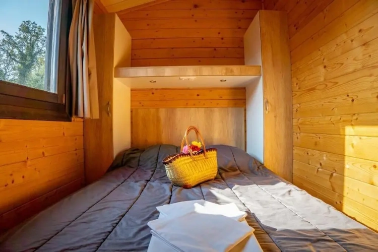 2 Bedrooms Classic Chalet
