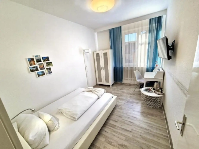 Standard Single room with view