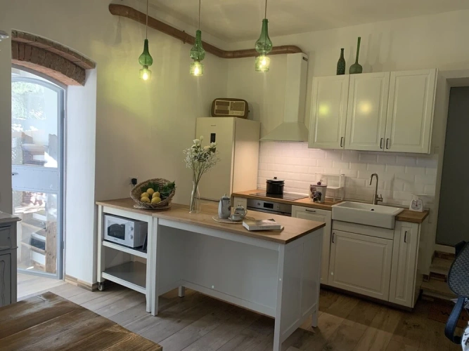 Economy room