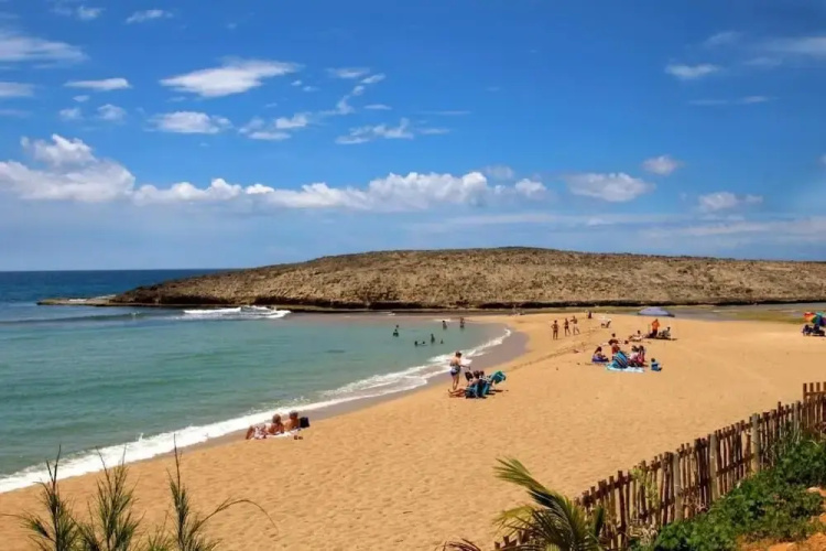 Montones Beach Studio B-3