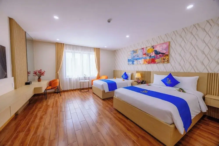 Standard Triple room