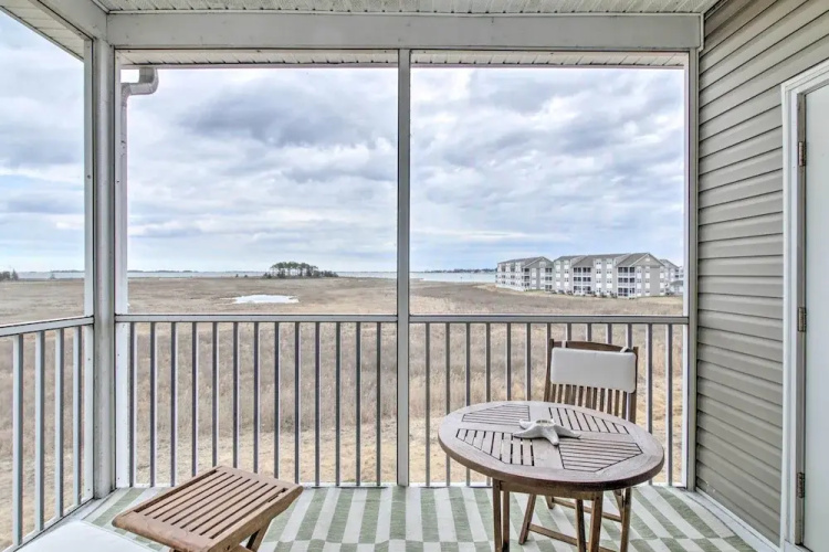 Ocean View Resort Condo w/ Pool Access & Bay Views