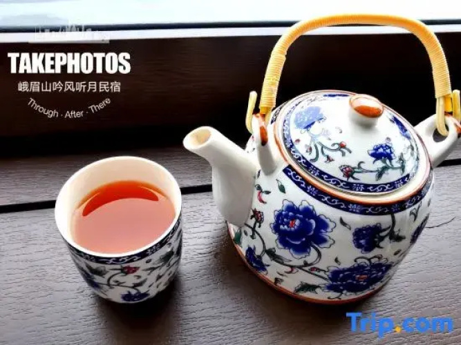 Emeishan Yinfeng Tingyue Homestay