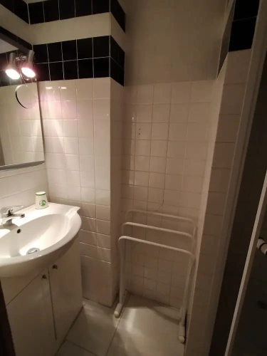 Standard Twin room with canal view