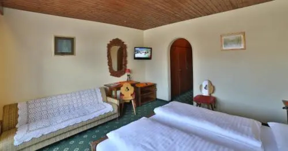 Hotel Serles