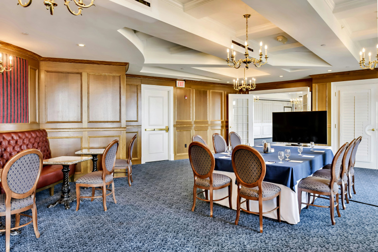 Madison Beach Hotel, Curio Collection by Hilton photo 38