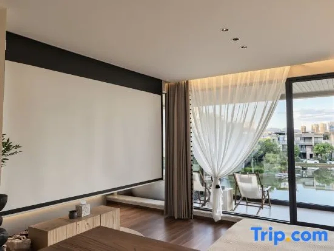 Standard Double room with lake view