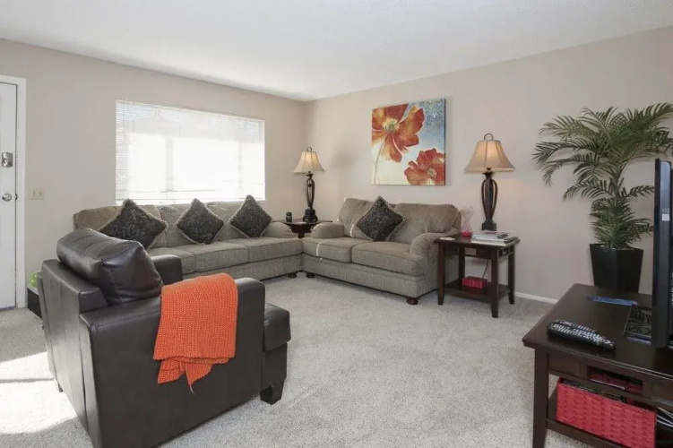 2BR Fabulous Palm Desert Condo by RedAwning
