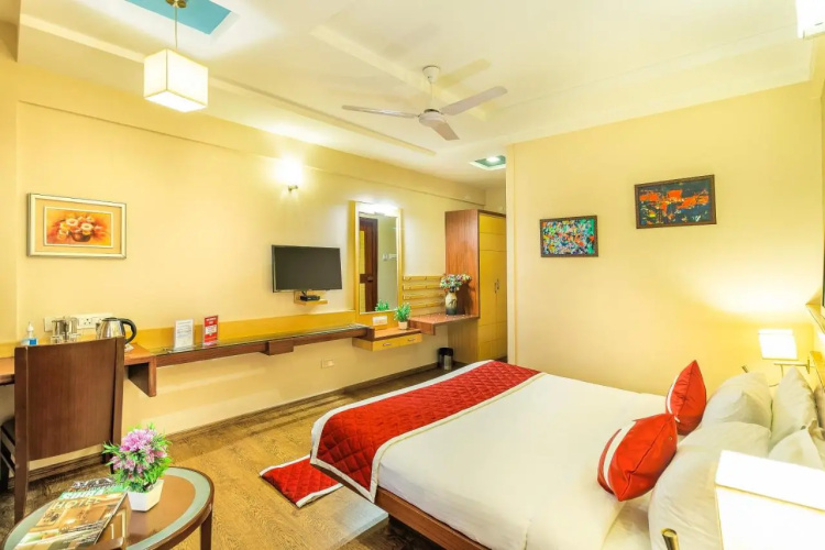 Treebo Trend Hotel Kanthi Comforts