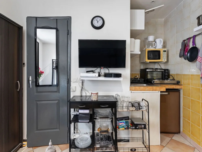 Simplistic Holiday Home in Nice Near the Seabeach