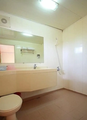 Comfort room