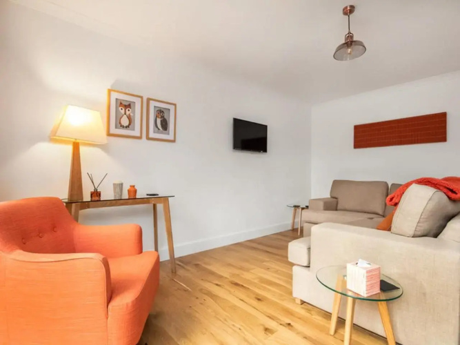 Flat 1, 69 Macewen Drive