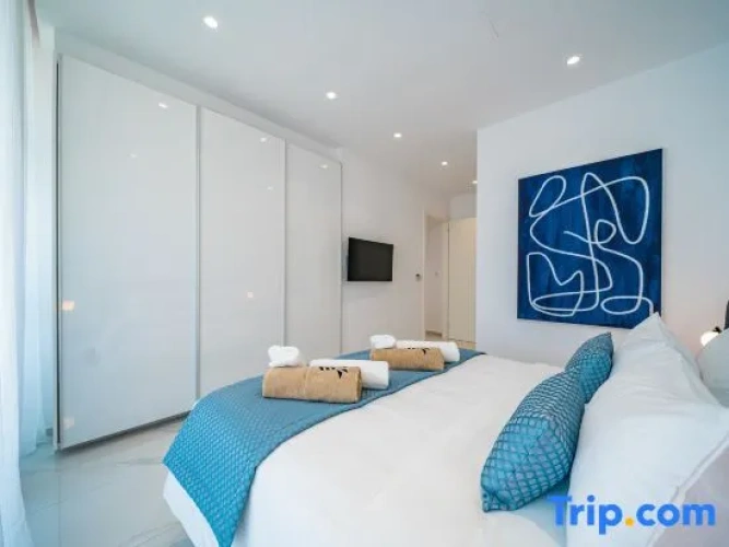 2 Bedrooms Superior Apartment